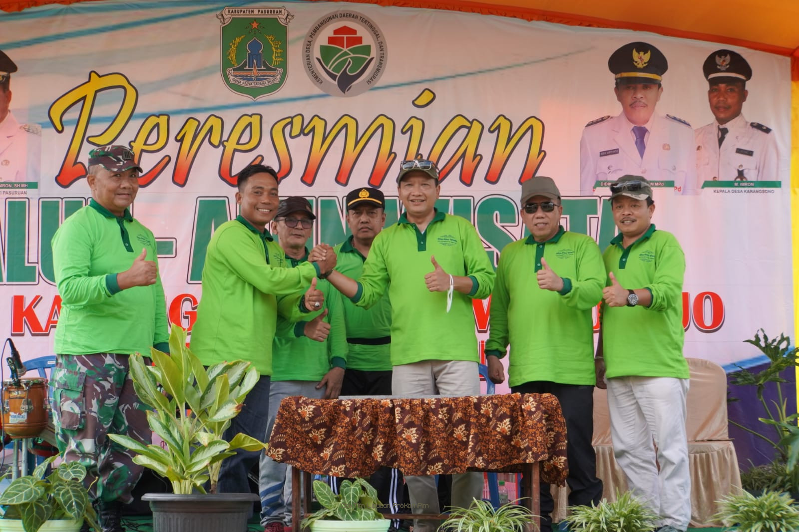 Resmikan Alun-alun Karangsono, Kepala Daerah Ajak AKD Berlomba-lomba Bangun Desa   