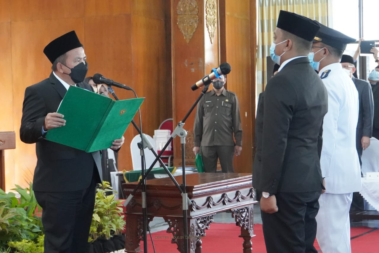 Wabup Mujib Imron Lantik 11 Pejabat Administrator dan 5 Pengawas