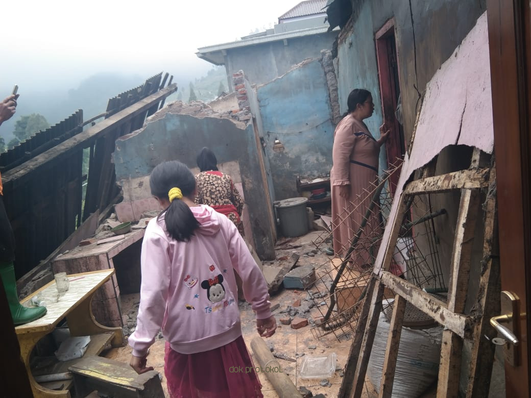16 Rumah Warga di Kecamatan Tosari dan Tutur, Kabupaten Pasuruan Rusak Akibat Gempa Bermagnitudo 6,7 