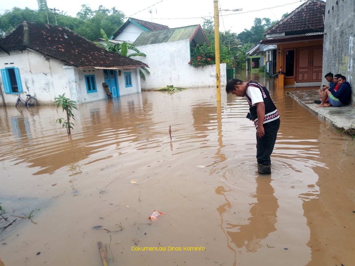 Belasan Desa di 7 Kecamatan Terendam Banjir, Pemkab Pasuruan Dirikan Dapur Umum