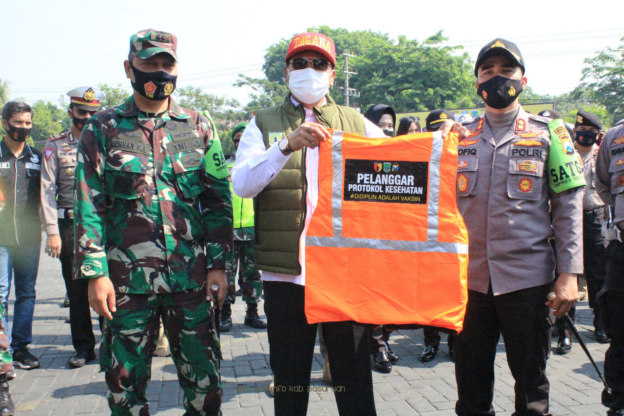 Pemkab Pasuruan Bersama TNI POLRI Terapkan Denda Administrasi Bagi Pelanggar Protokol Kesehatan