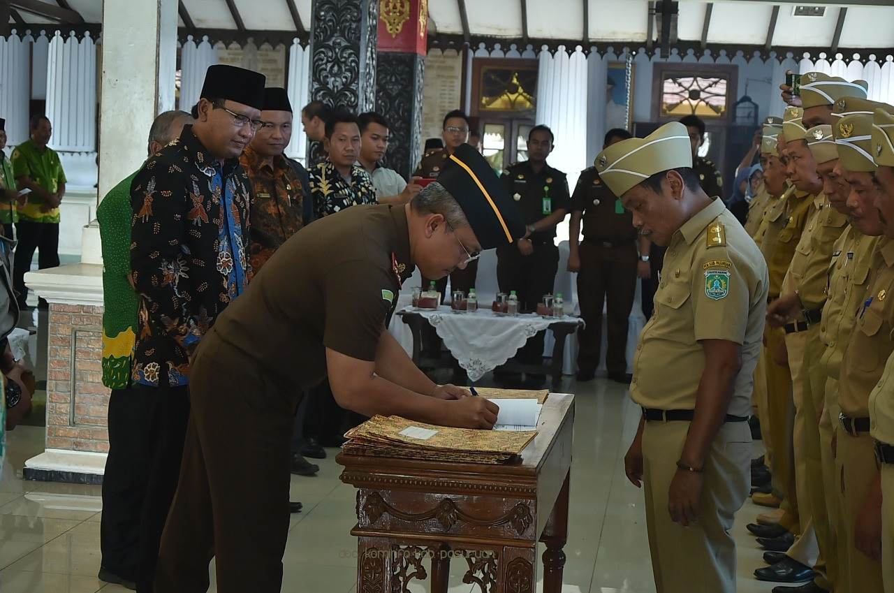 Cegah Penyelewangan Keuangan Dana Desa, KejaksaanTeken MoU dengan 341 Kades se-Kabupaten Pasuruan