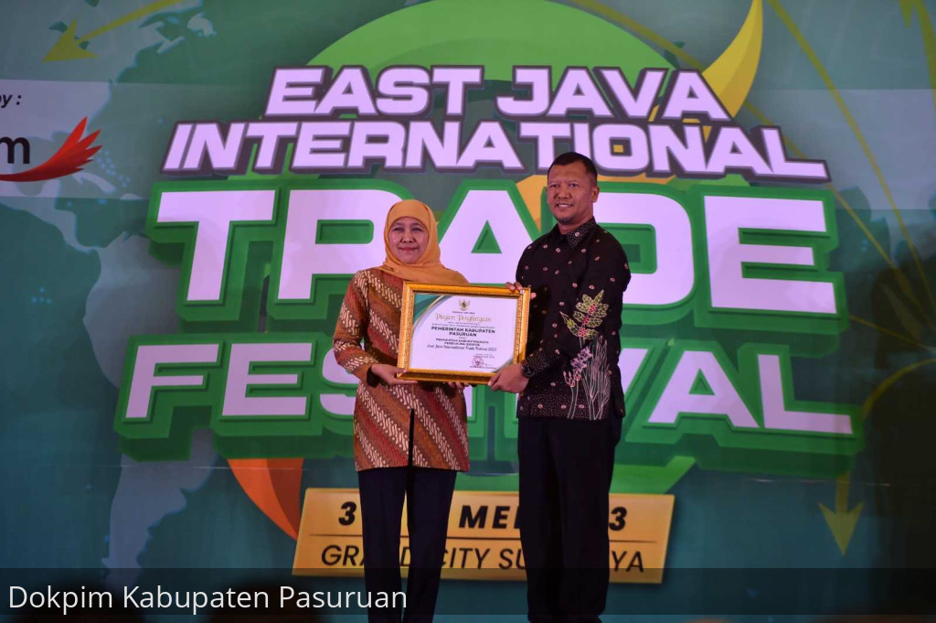 Pemkab Pasuruan Raih Penghargaan Sebagai Pemerintah Kabupaten Pendukung Ekspor Dalam East Java International Trade Festival 2023