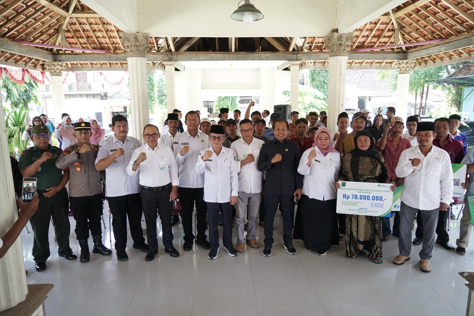 Sampul untuk Penyerahan Simbolis Kartu Kepesertaan dan Klaim Jaminan Kematian (JKM) BPJS Ketenagakerjaan untuk Nelayan