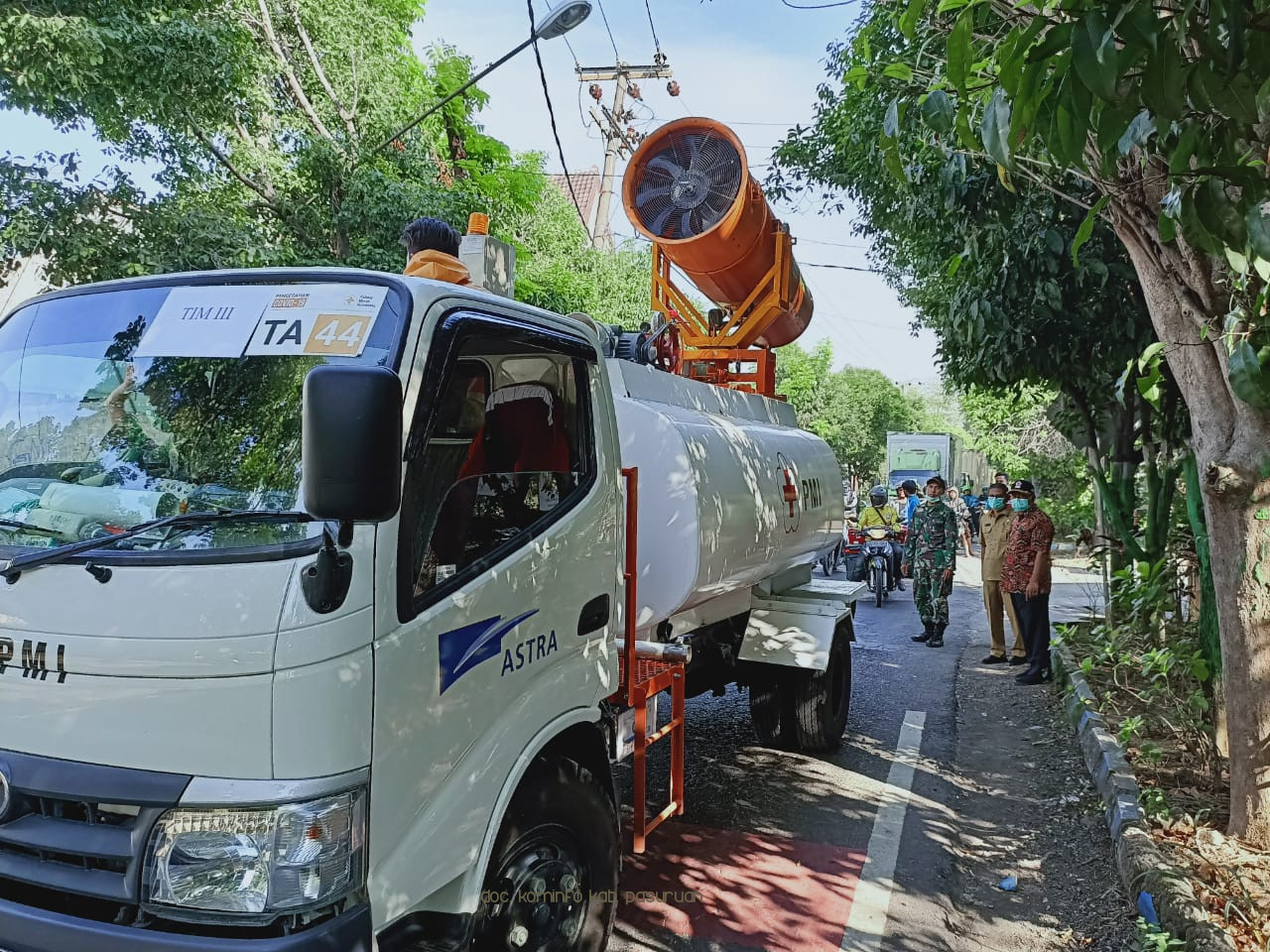 3 Mobil Gunner PMI Semprot Disinfektan di Kabupaten Pasuruan