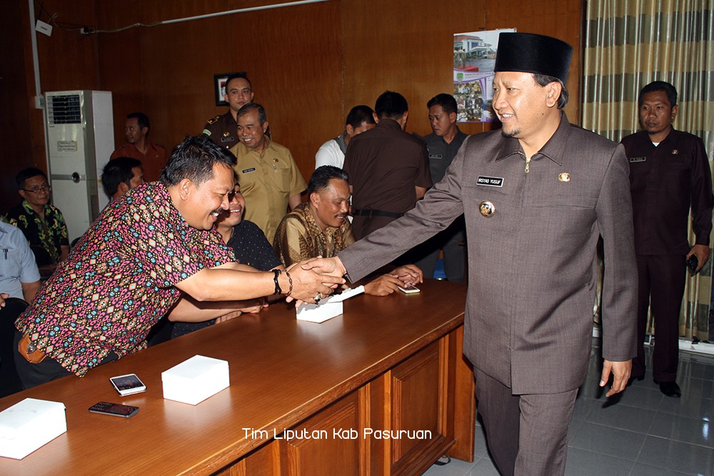 Sosialisasi Dana Desa, Bupati Irsyad Yusuf Ajak Semua Kepala Desa Untuk Tak Takut Kelola DD Asalkan Pertanggungjawabannya Jelas