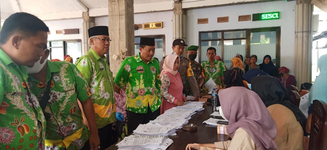 127.165 Keluarga Miskin di Kabupaten Pasuruan Terima BLT BBM 