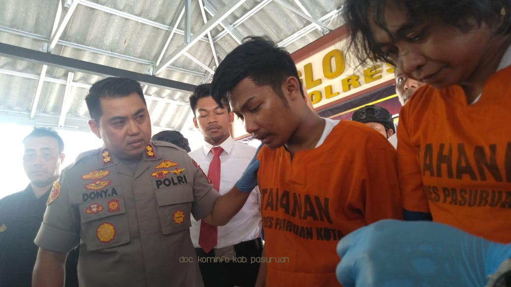 Waspadai Belanja Via Medsos, Polres Pasuruan Kota Tangkap 3 Pelaku Penipuan Online 