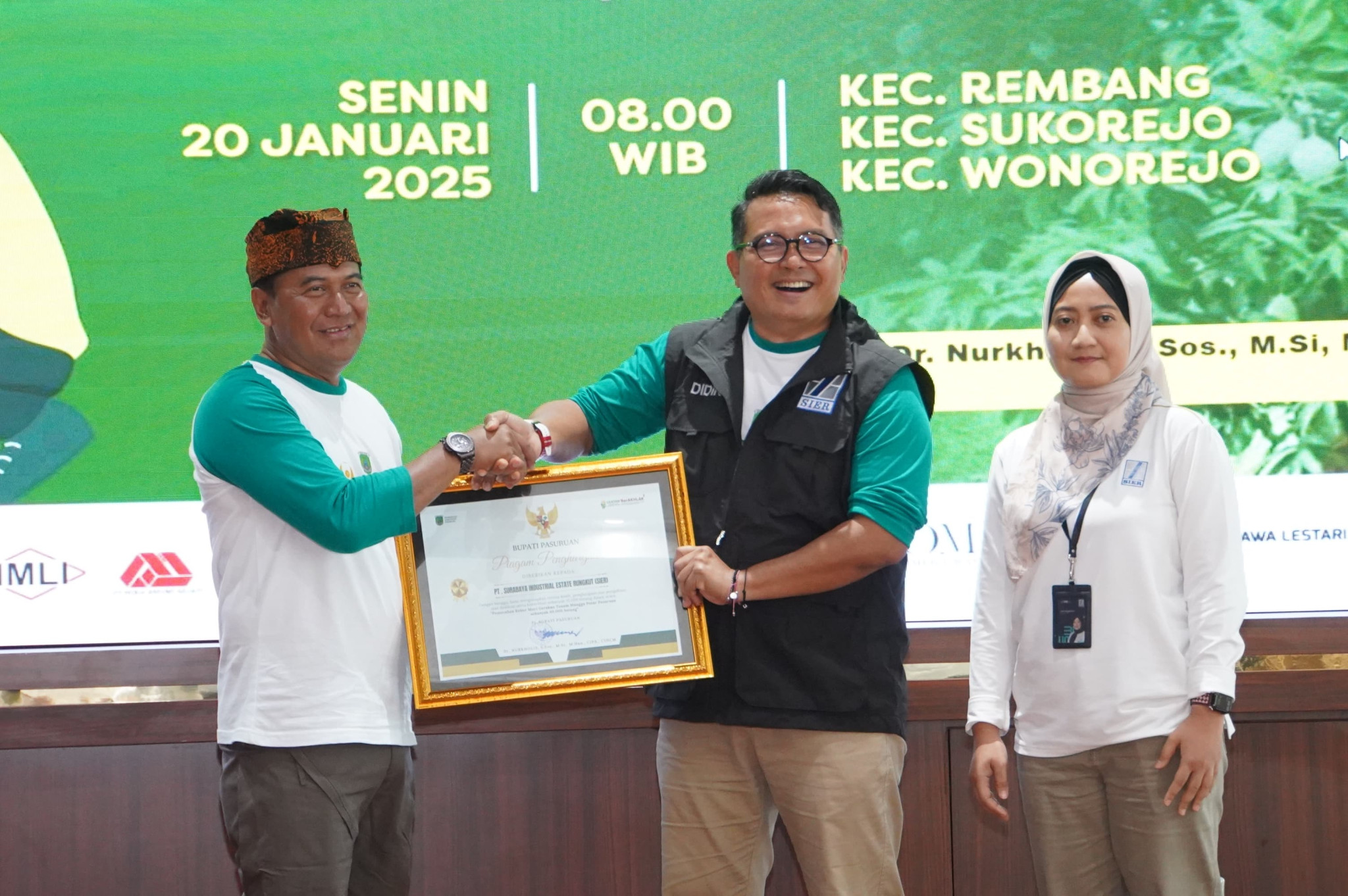 Sampul untuk Pemecahan Rekor MURI Gertam 40.000 Mangga Putar