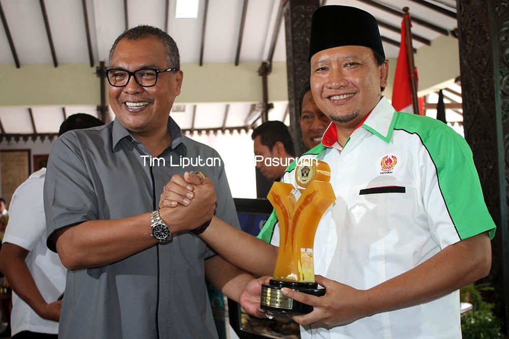 SIWO GELAR ANUGERAH OLAHRAGA 2017, BUPATI IRSYAD RAIH SPECIAL ACHIEVEMENT