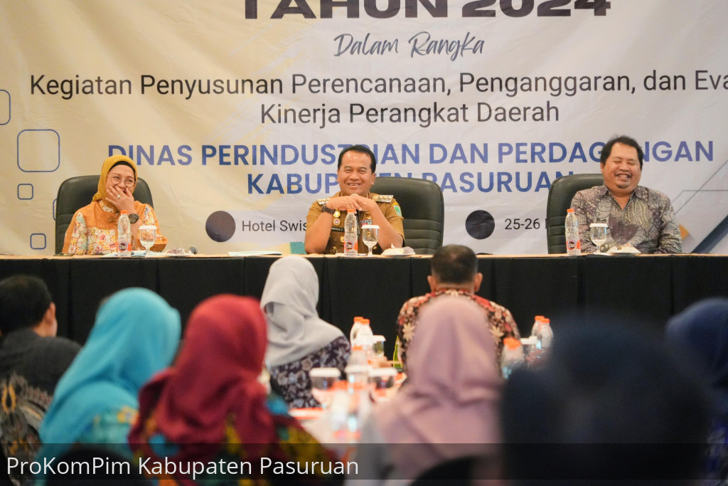 Evaluasi Kinerja Disperindag 2024, Pj. Bupati Nurkholis Tekankan Etos Kerja Dengan Hasil Terukur