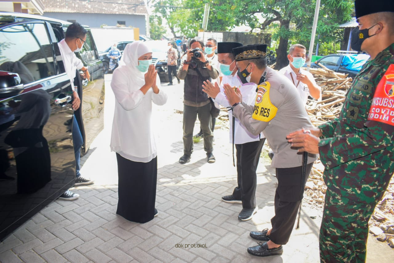 Pembelajaran Tatap Muka Dimulai 5 Juli. Gubernur Khofifah Minta Semua Guru dan Tenaga Kependidikan 100% Selesai Divaksin