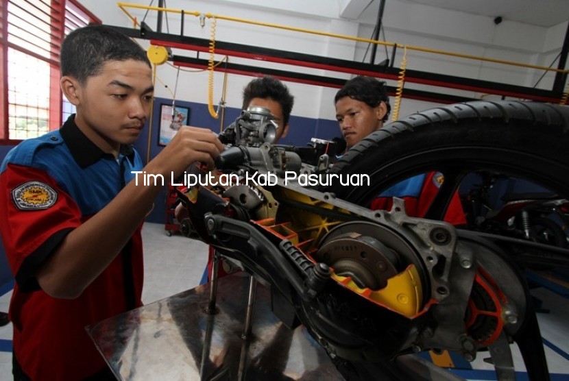 Bupati Irsyad Tegaskan Lulusan SMK Harus Siap Kerja dan Kompetitif