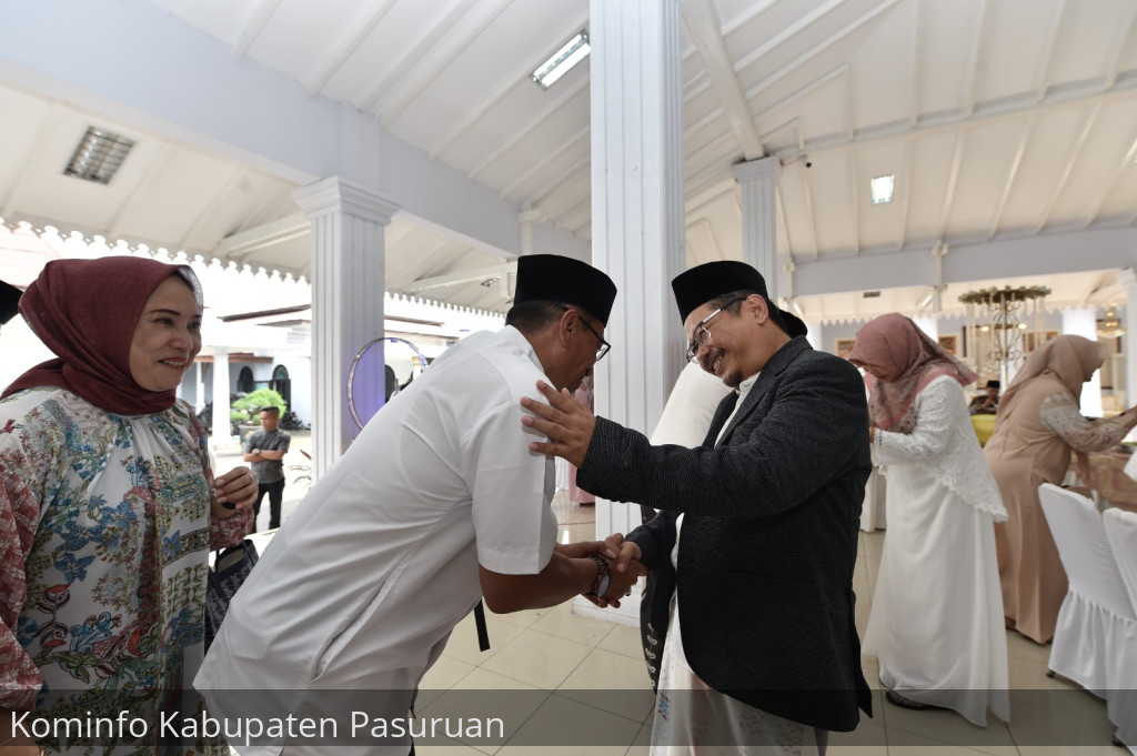 Idul Fitri 1445 H, Pj Bupati Andriyanto Gelar Open House
