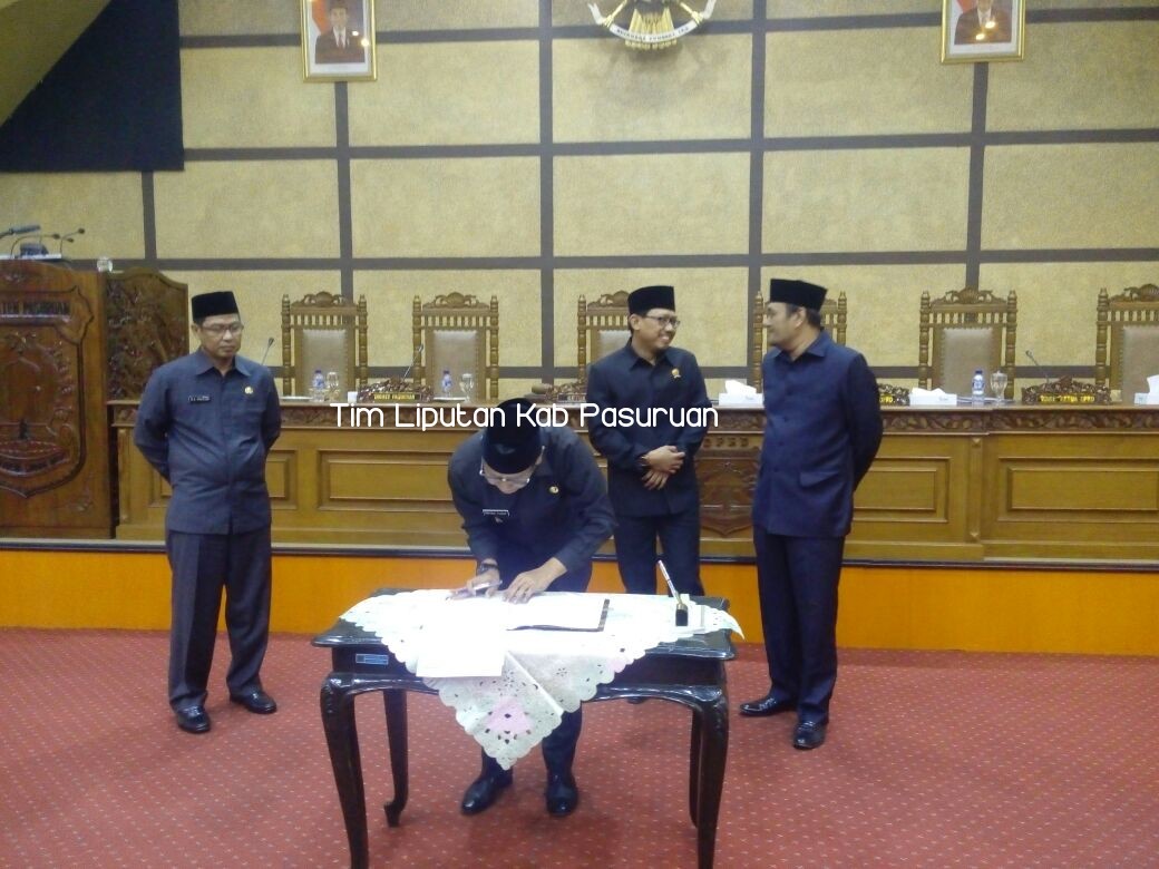 Raperda Pelaksanaan APBD Kabupaten Pasuruan Tahun Anggaran 2016 Disahkan Menjadi Perda