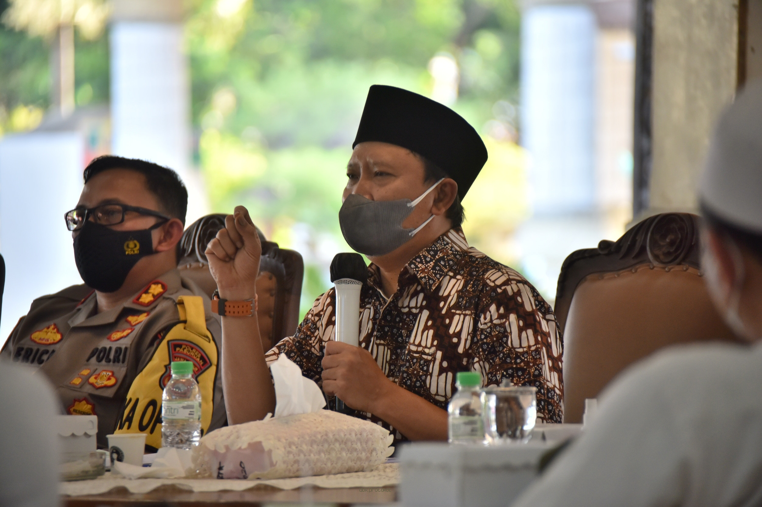 Keterbatasan SDM Nakes, Masyarakat Wajib Kurangi Mobilitas dan Hindari Kerumunan 
