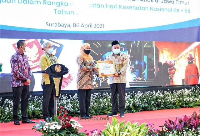Pemkab Pasuruan Kembali Raih Penghargaan Pembinaan K3 dan Kondisi Ketahanan Keluarga dengan Tingkat Perceraian Terendah