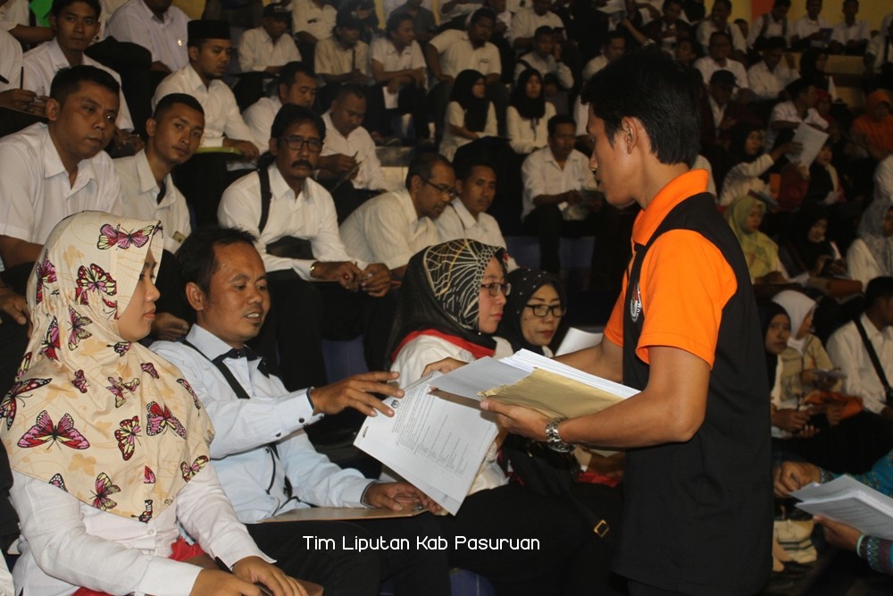 1645 Calon PPS Pilkada Jatim dan Kabupaten Pasuruan Ikuti Tes Tulis