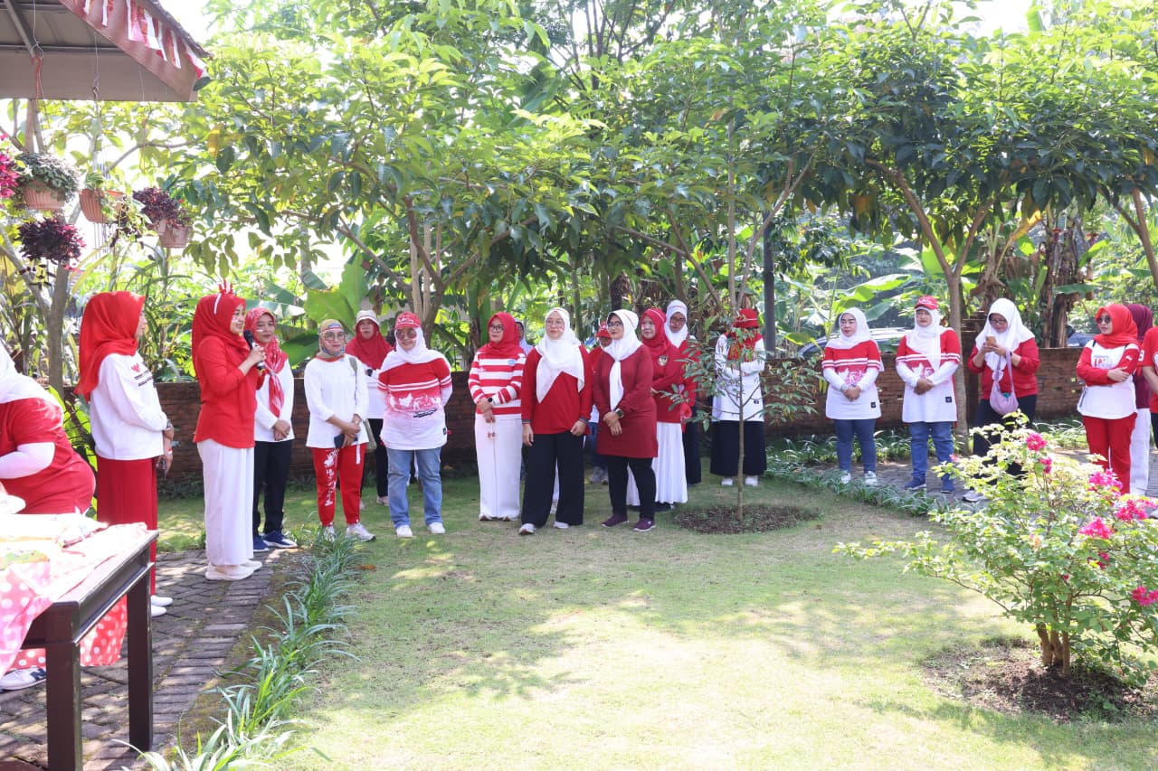Sampul untuk Lomba Semarak Kemerdekaan RI Ke - 80 oleh DWP dan PKK Kabupaten Pasuruan