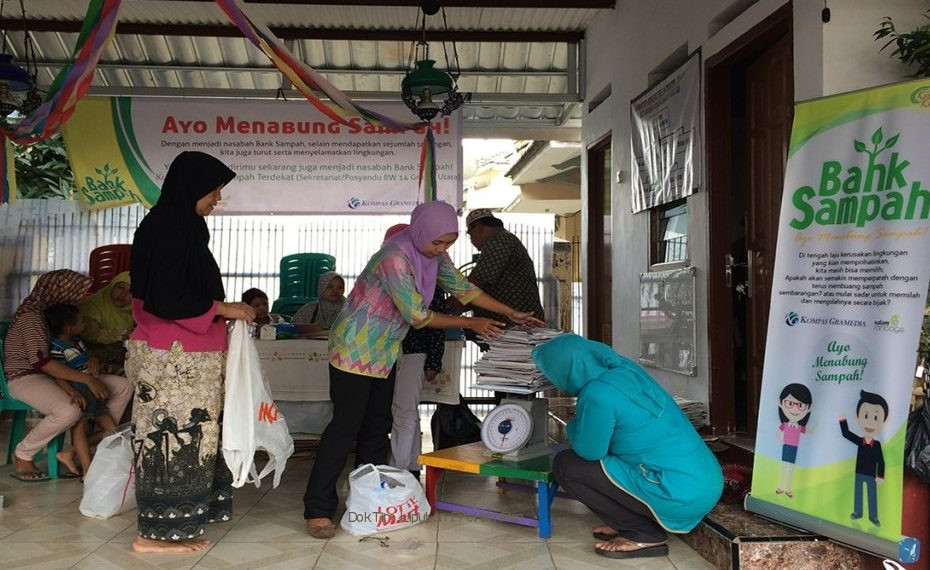 Dorong Satu Desa Punya Bank Sampah