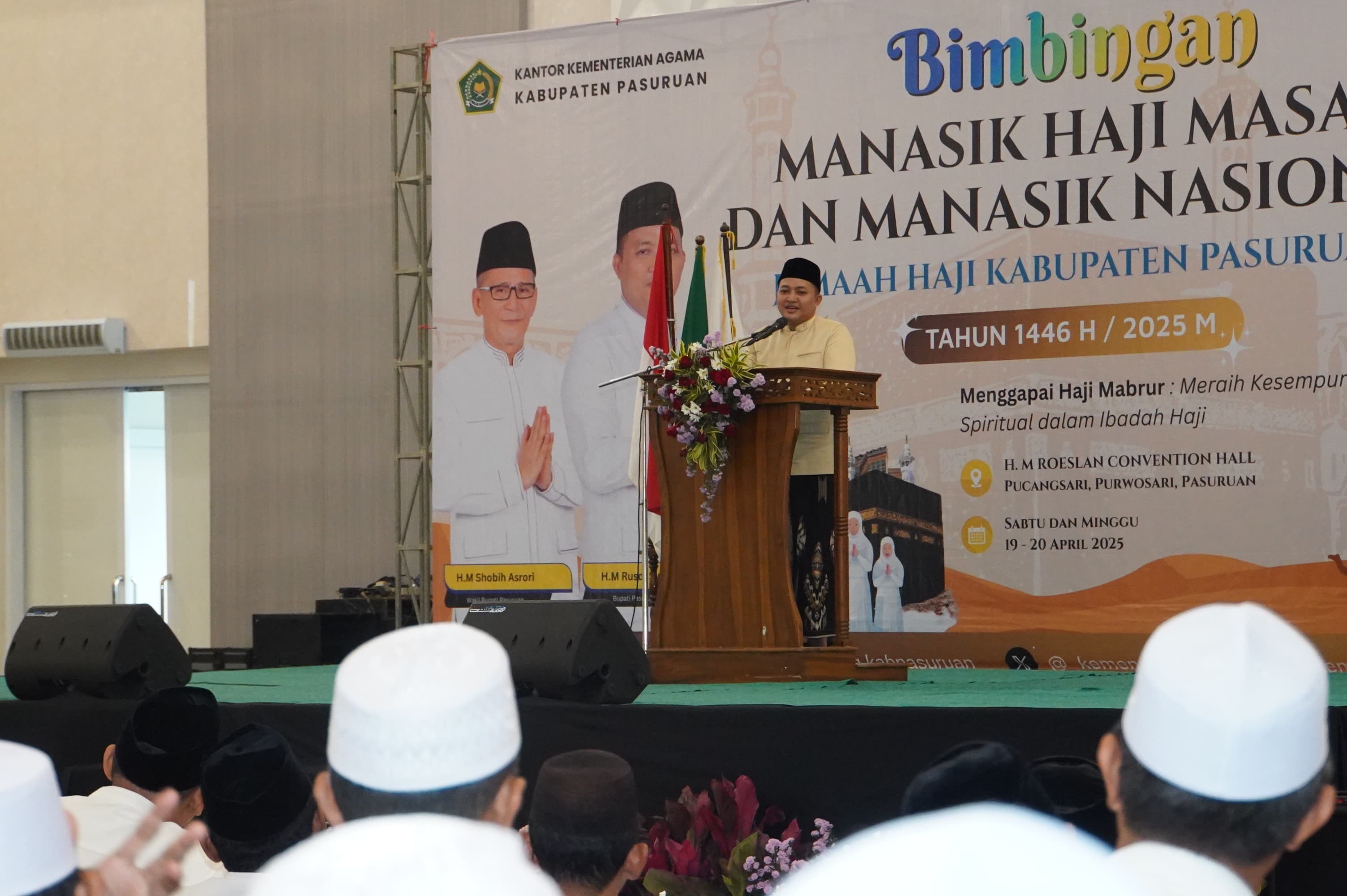 Buka Bimbingan Manasik Haji Massal Kabupaten Pasuruan Tahun 1446 H/2025 M, Bupati Rusdi Berpesan Kepada CJH Agar Jaga Kesehatan dan Kekompakan