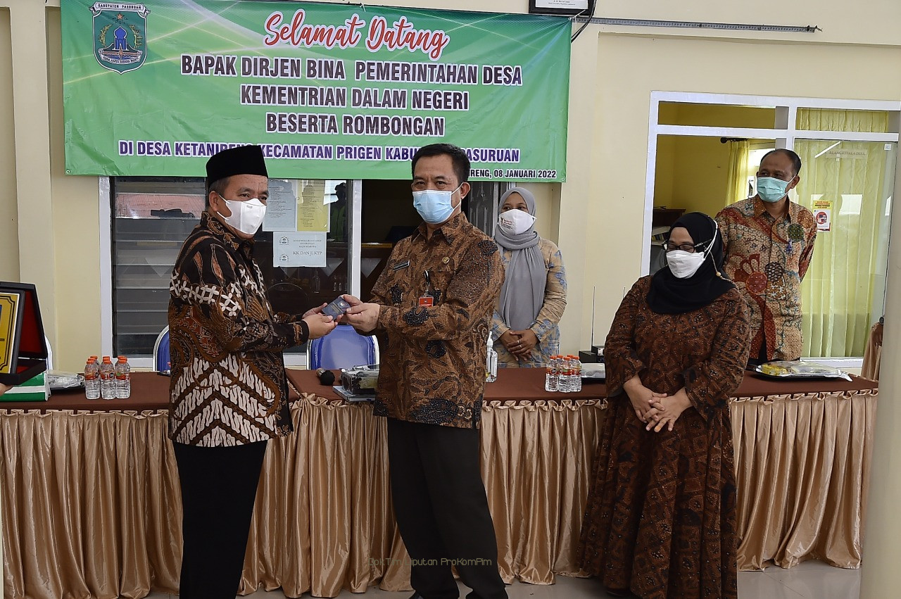 Dirjen Bina Pemdes Kemendagri, Yusharto Huntoyungo Tinjau Program Pamsimas di Kabupaten Pasuruan 