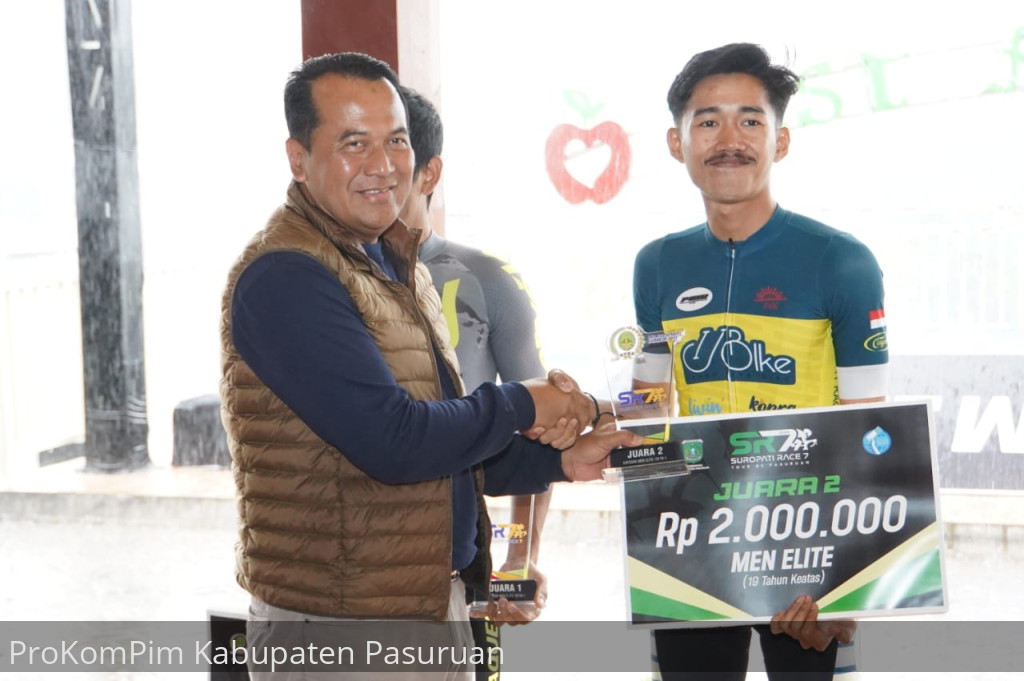 Pj. Bupati Nurkholis Sambut Ratusan Peserta Suropati Race 2024 Di Rest Area Tutur
