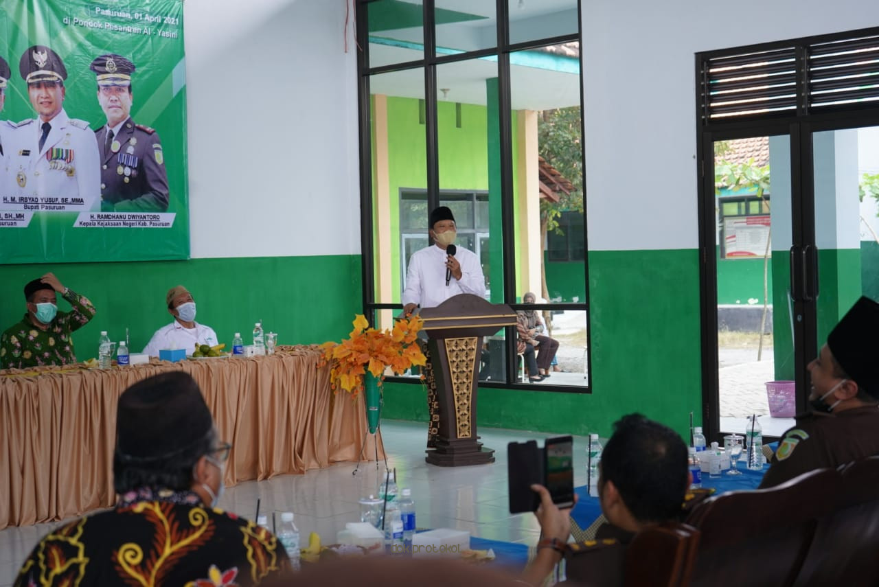 Kenalkan Produk Hukum Lebih Dekat di Lingkungan Ponpes, Pemkab Pasuruan Kembali Gelar Program Jaksa Masuk Pesantren