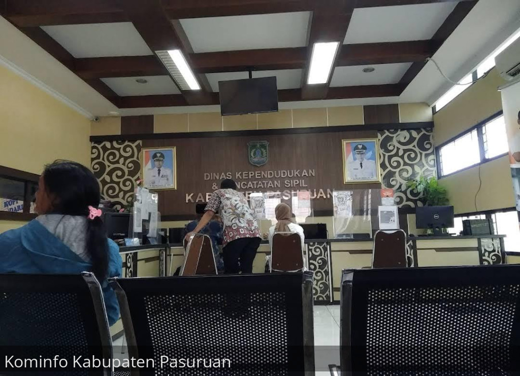 Blangko Kosong. Dispenduk Capil Terbitkan Surat Keterangan Biodata Pengganti KTP-el