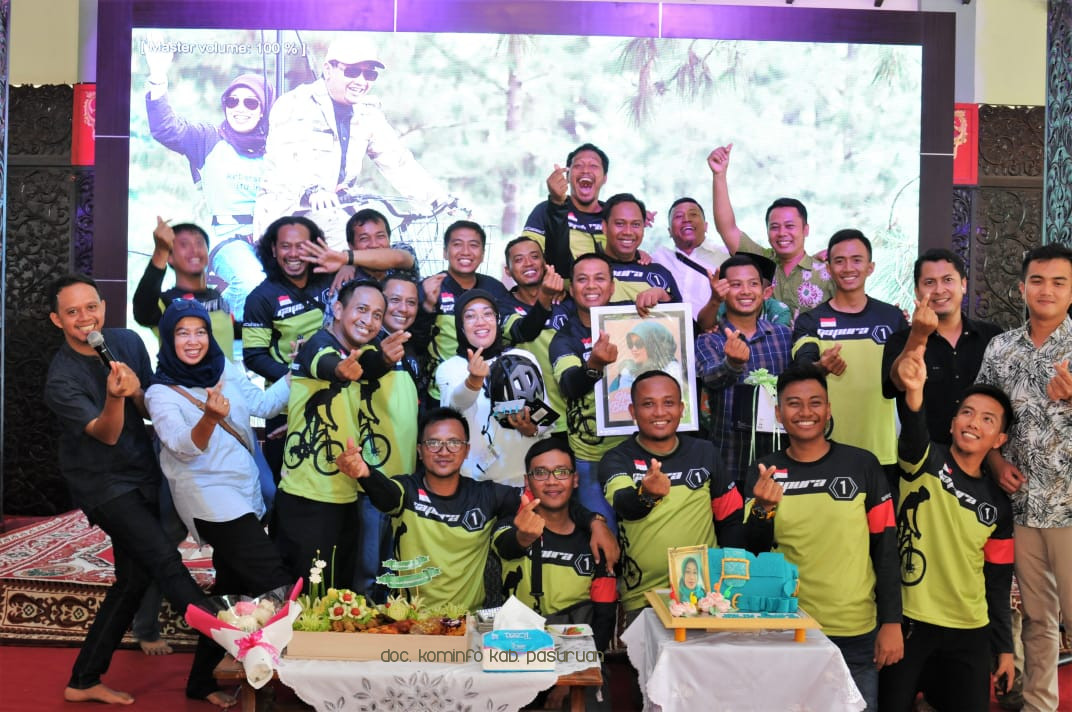 Selamat Ulang Tahun ke 47 Ketua PKK Kabupaten Pasuruan, Ny Lulis Irsyad Yusuf 