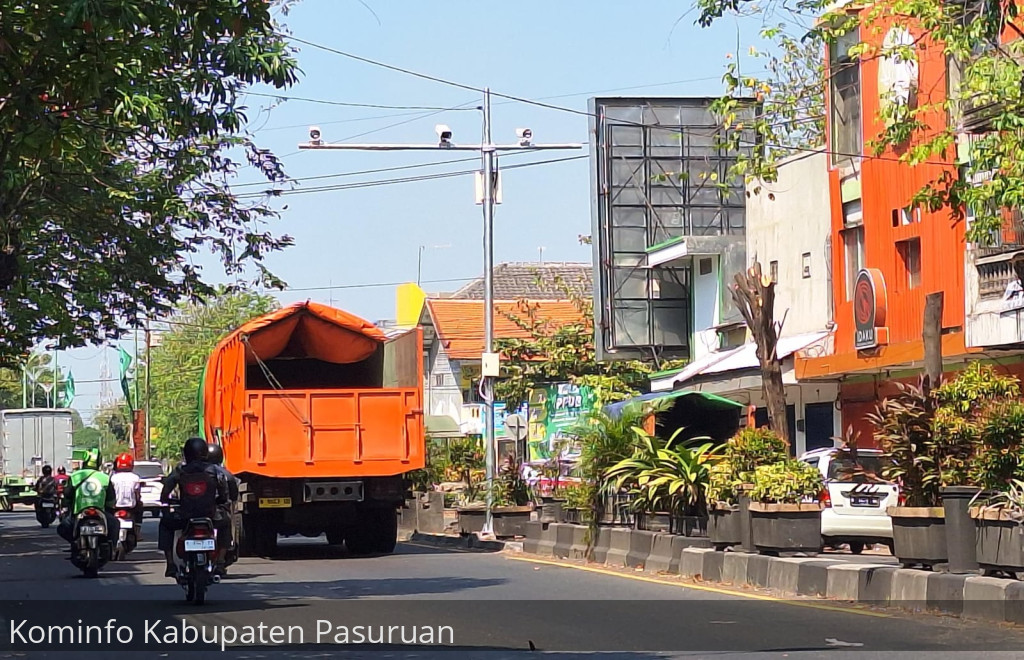 Tekan Pelanggaran Lantas, Polisi Pasang Perangkat ETLE di Alun-alun Bangil