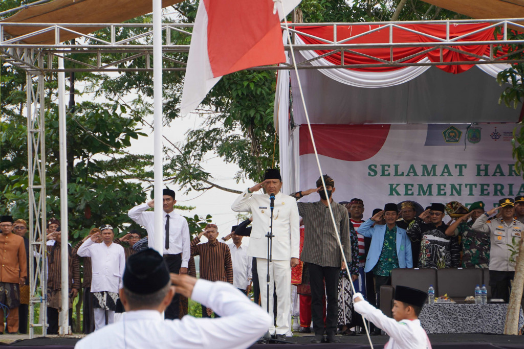 Bupati: Peringatan Hari Amal Bakti ke-77 Tidak Sekedar Seremoni, Tetapi Lebih Pada Pemacu Sinergi Kolaborasi Tingkatkan Literasi
