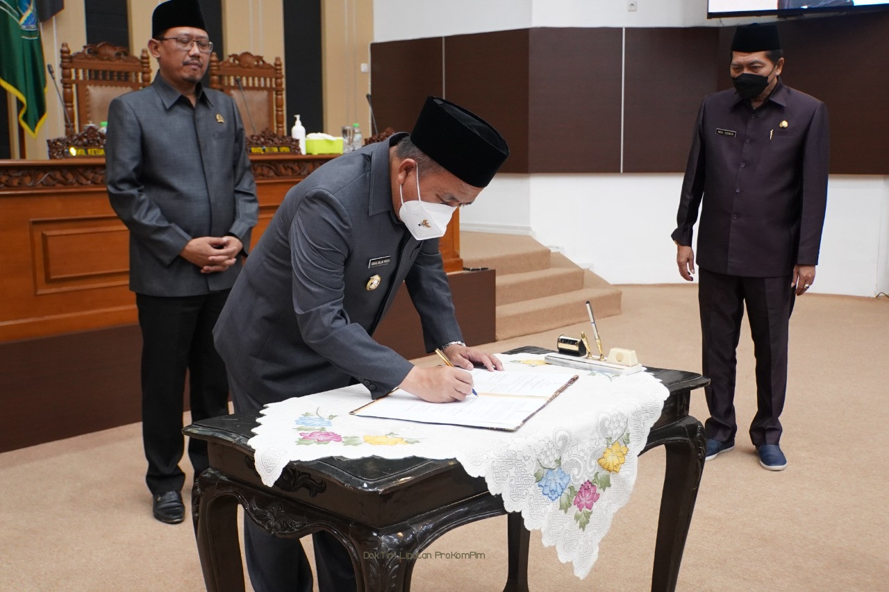 Dua Raperda Perubahan Non APBD, Disahkan
