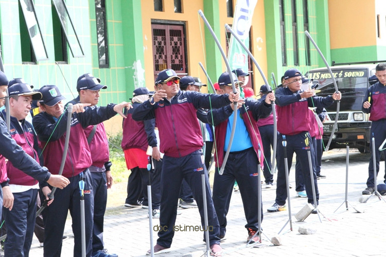 1000 Karyawan Pemkab Pasuruan Antusias Ikuti POR OPD 