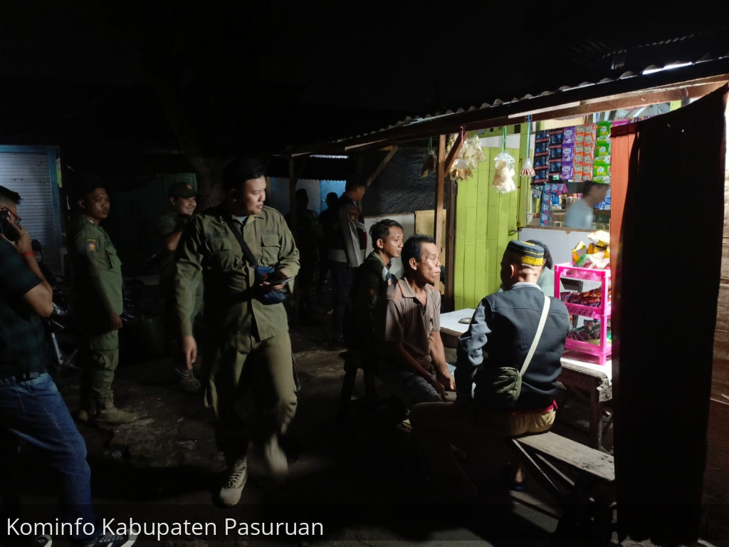 Diduga Jadi Praktek Prostitusi, Satpol PP Kabupaten Pasuruan, POLRI dan TNI Sweeping Kampung Planet Pasar Bangil