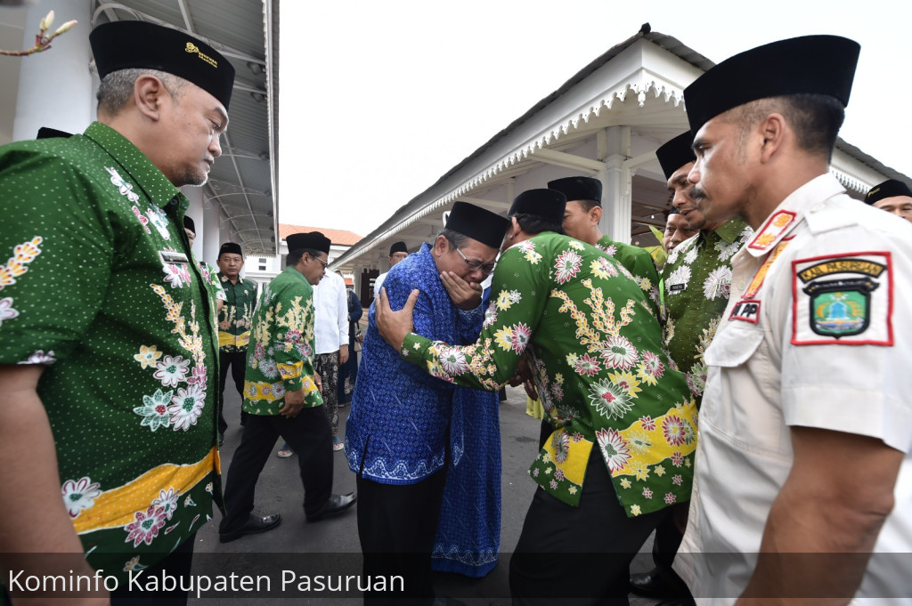 Umroh 8 Hari, Pj Bupati Andriyanto Serahkan Tugasnya kepada Sekda Sebagai Plh