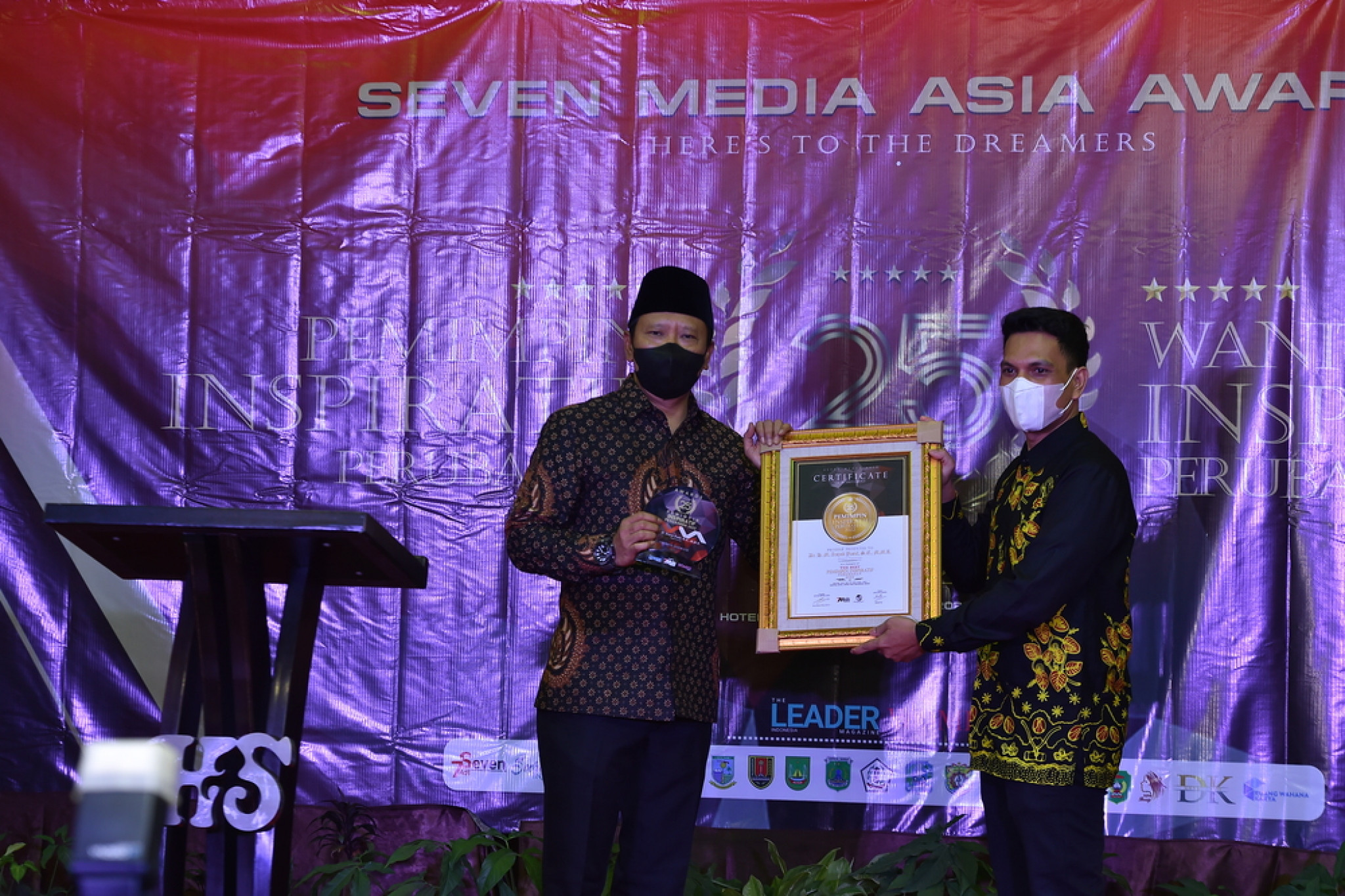 Sampul untuk Penghargaan Bupati