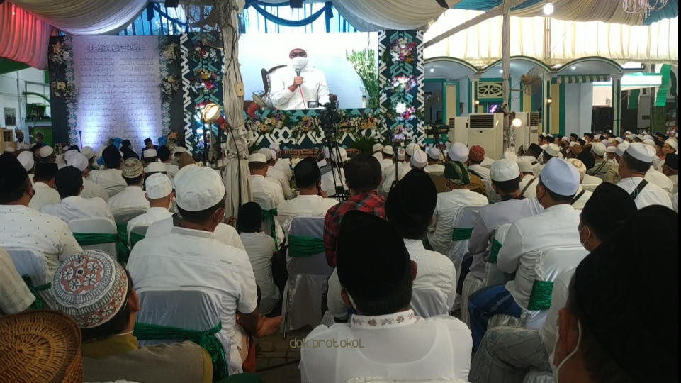 Gubernur Jatim, Khofifah Indar Parawansa Tegaskan Jatim Sukses Tekan Covid-19 Karena Kekuatan Doa Kiyai dan Santri 