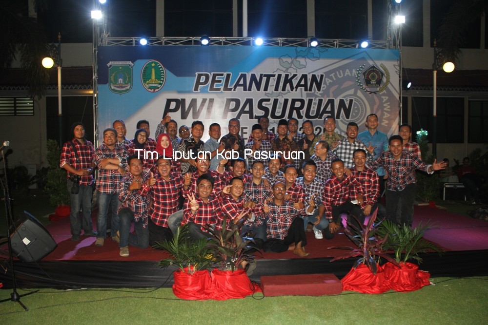 Joko Hariyanto dilantik Sebagai Ketua PWI Pasuruan Periode 2017-2020
