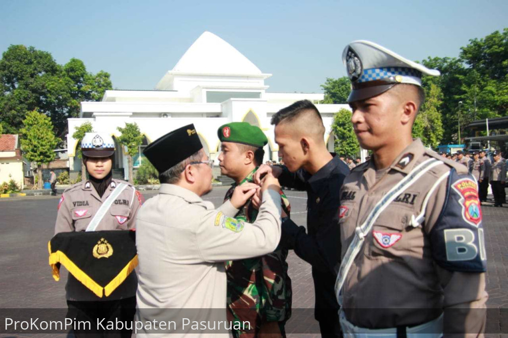 Ciptakan Nataru Aman dan Kondusif, Pj. Bupati Pasuruan Pimpin Apel Gelar Pasukan Kesiapan Pengamanan Operasi Lilin Semeru 2023