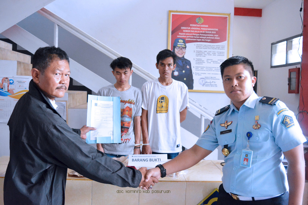 Rutan Bangil Gagalkan Penyelundupan Pil Logo Y Ke dalam Mie Instant