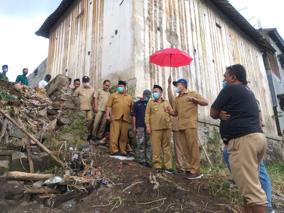Wakil Bupati Pasuruan Tinjau Empat Lokasi Bencana  
