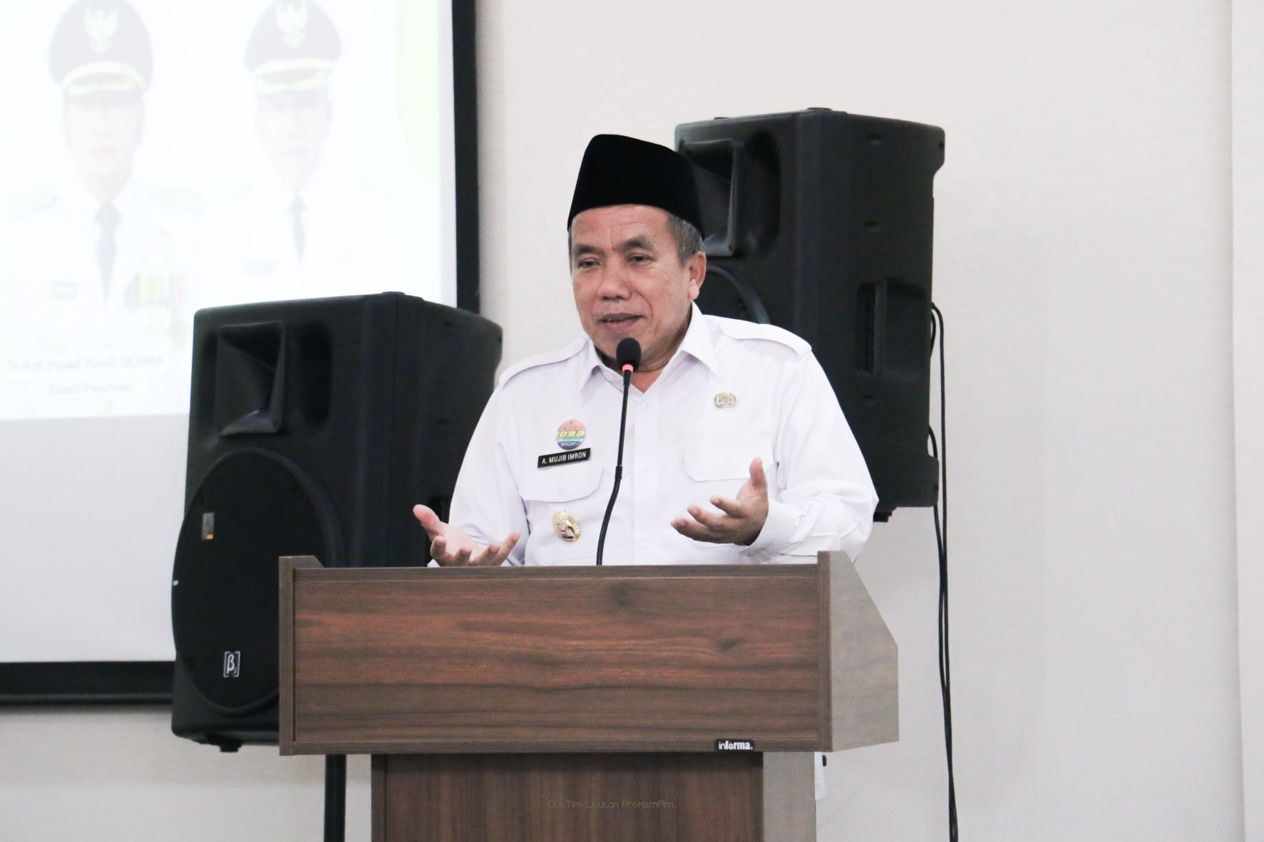  Wakil Bupati Instruksikan Nakes di RS Edukasi Masyarakat Terkait Pencegahan Penyakit Dengan Imunisasi   