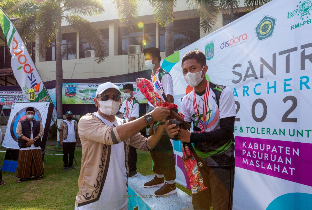 Rangkaian Peringatan Hari Santri di Kabupaten Pasuruan, Berikan Ruang Gerak Kepada Santri Agar Lebih Berprestasi 