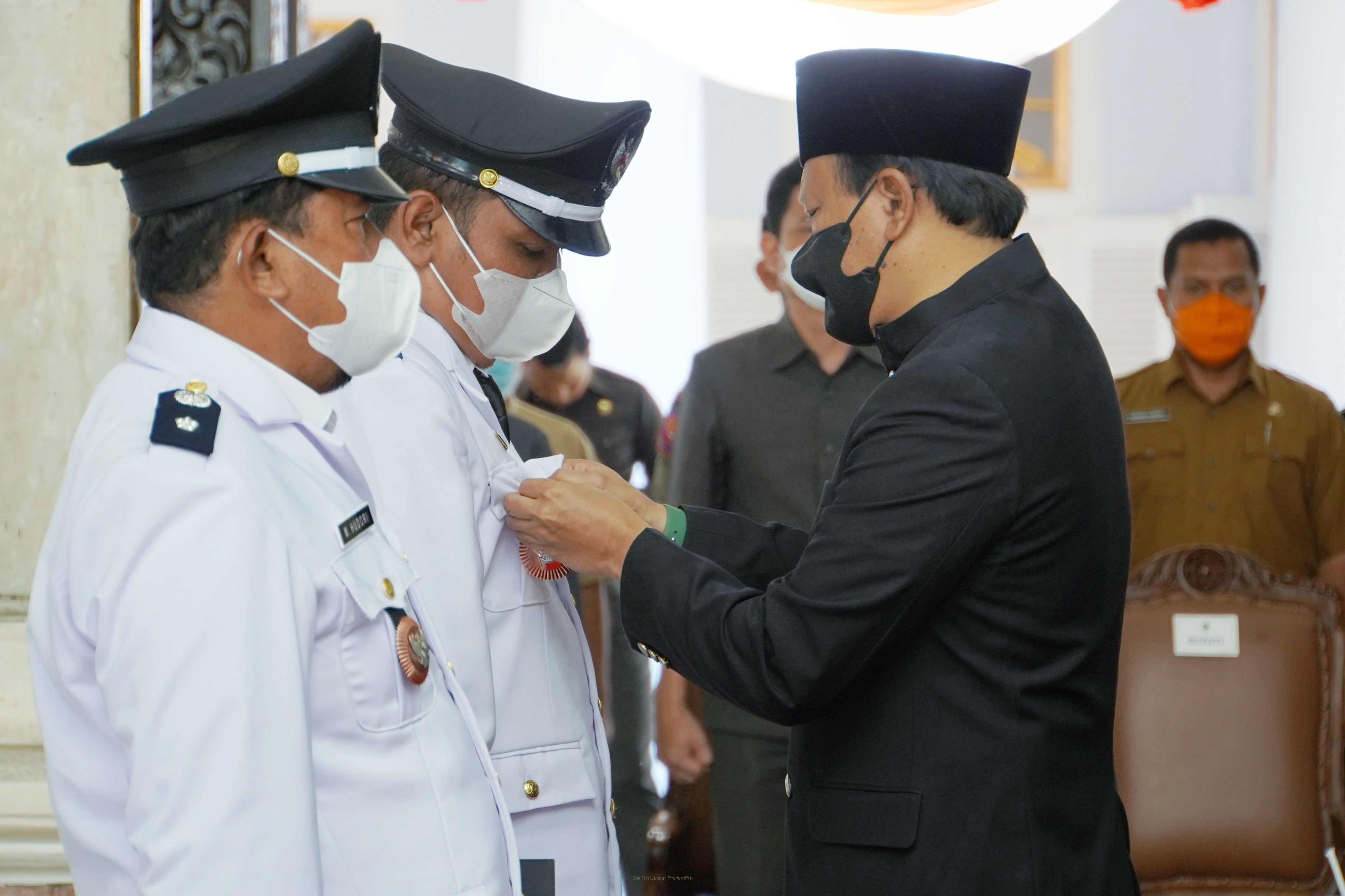 Bupati Irsyad Yusuf Lantik 2 Kades Antar Waktu 