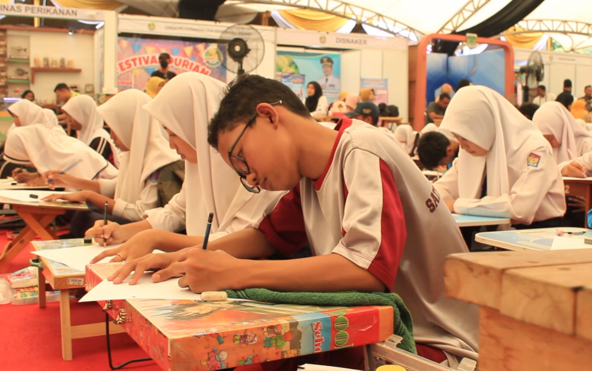 Sampul untuk Lomba Melukis Poster SMP di acara Festival Durian 2024