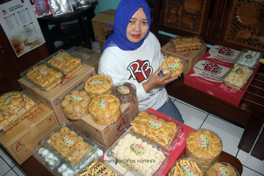 Jelang Lebaran, Usaha Kue Rumahan Kebanjiran Order