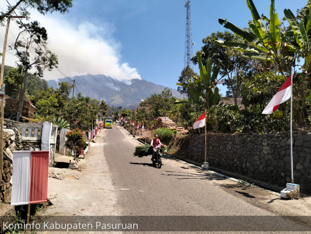 Kebakaran Hutan dan Lahan di Gunung Arjuno Masih Belum Bisa Dipadamkan