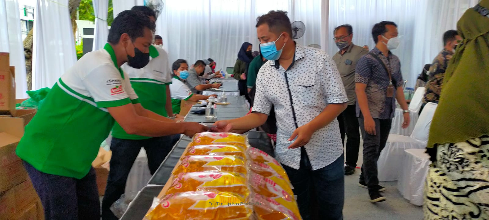 Langka di Tempat Penjualan, Namun Minyak Goreng Banyak Tersedia di Penjualan Online