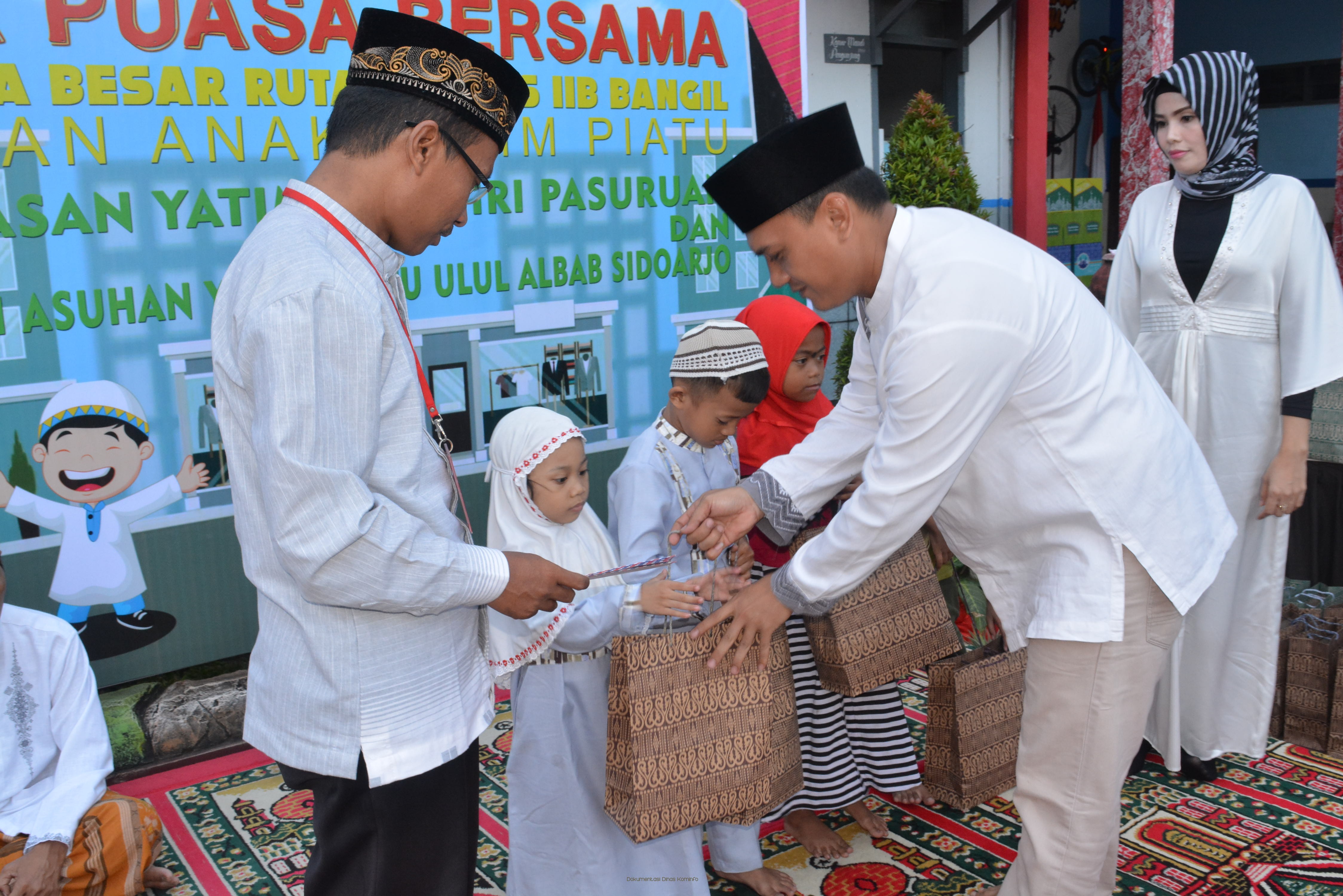 Rutan Bangil Ajak Buka Puasa Ratusan Anak Yatim Piatu